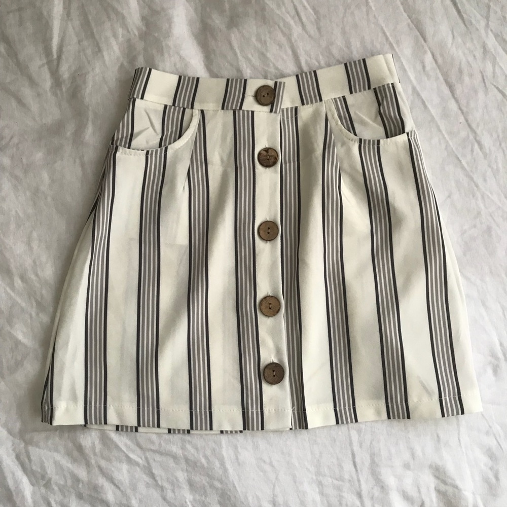 BUTTON UP WRAP SKIRT
